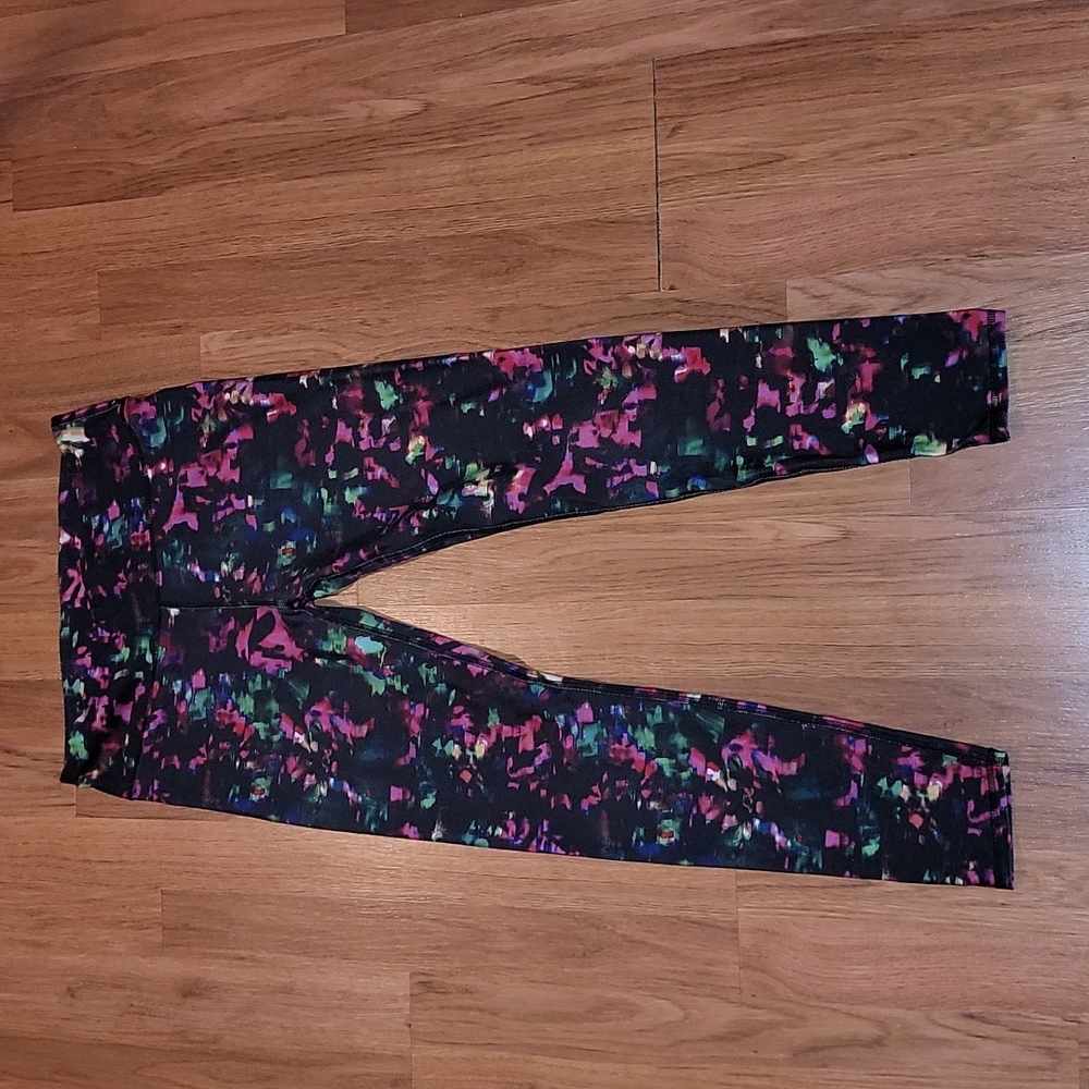 Fabletics Paint Splatter Leggings Medium